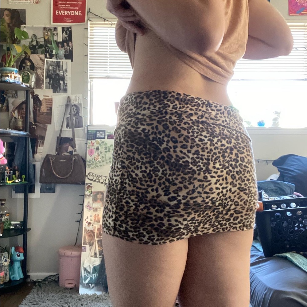 sexy cheeta skirt